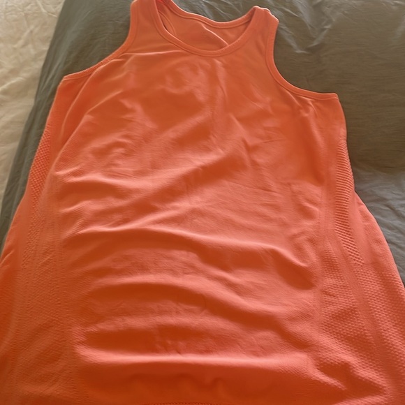 Top - Picture 2 of 7